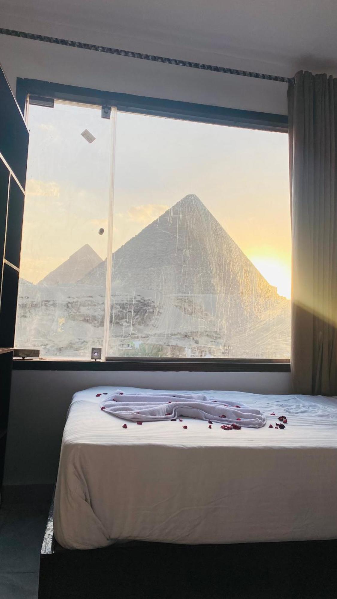 Alba Pyramids View Il Cairo Esterno foto