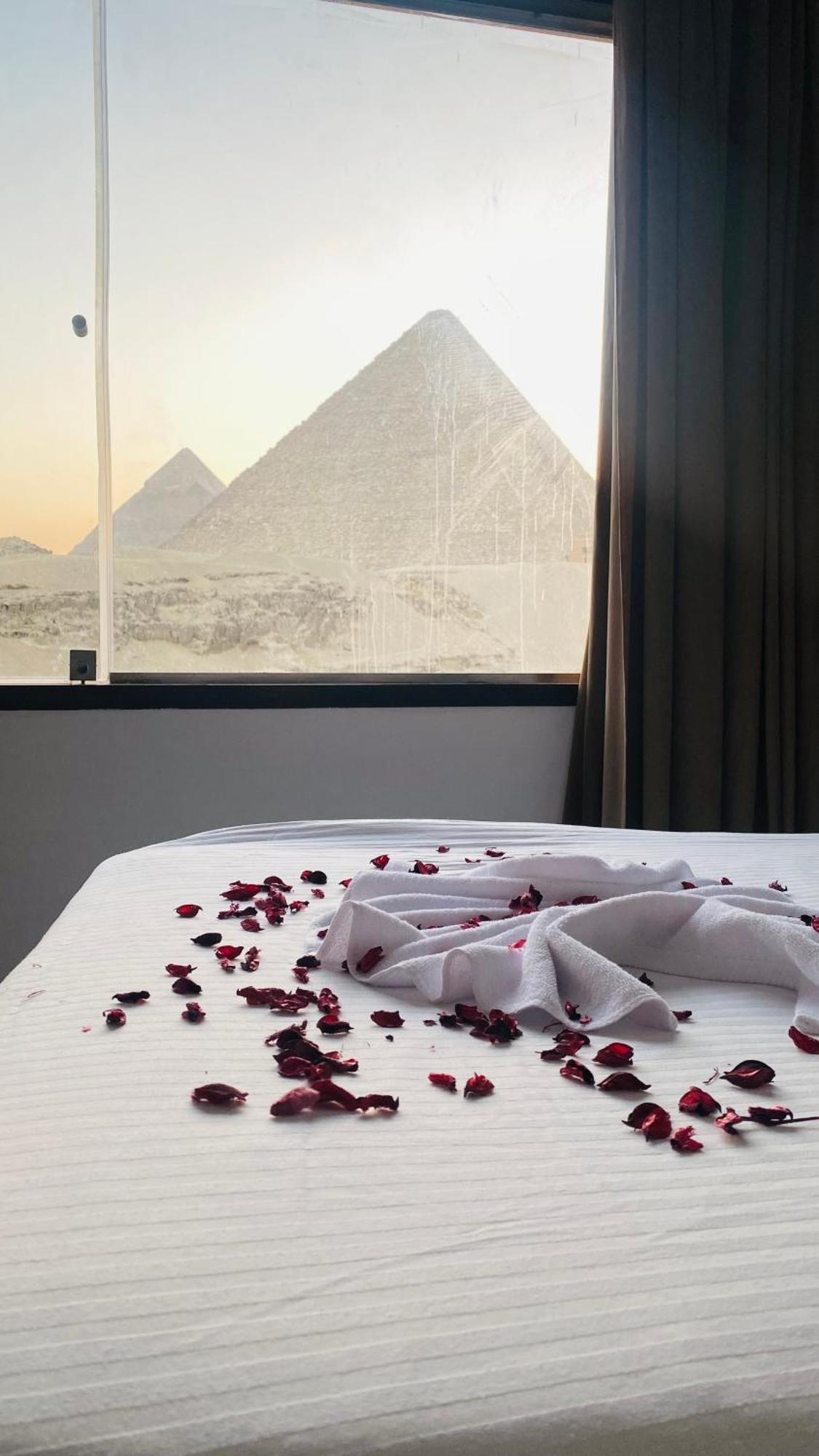 Alba Pyramids View Il Cairo Esterno foto