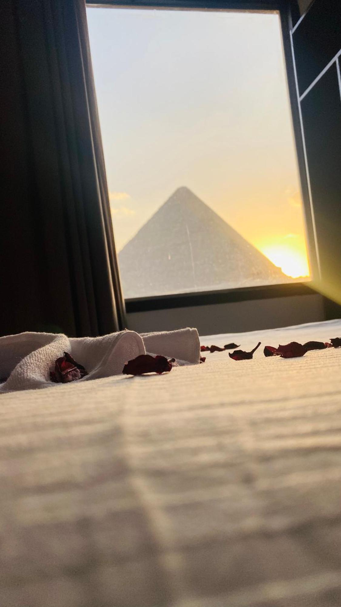 Alba Pyramids View Il Cairo Esterno foto