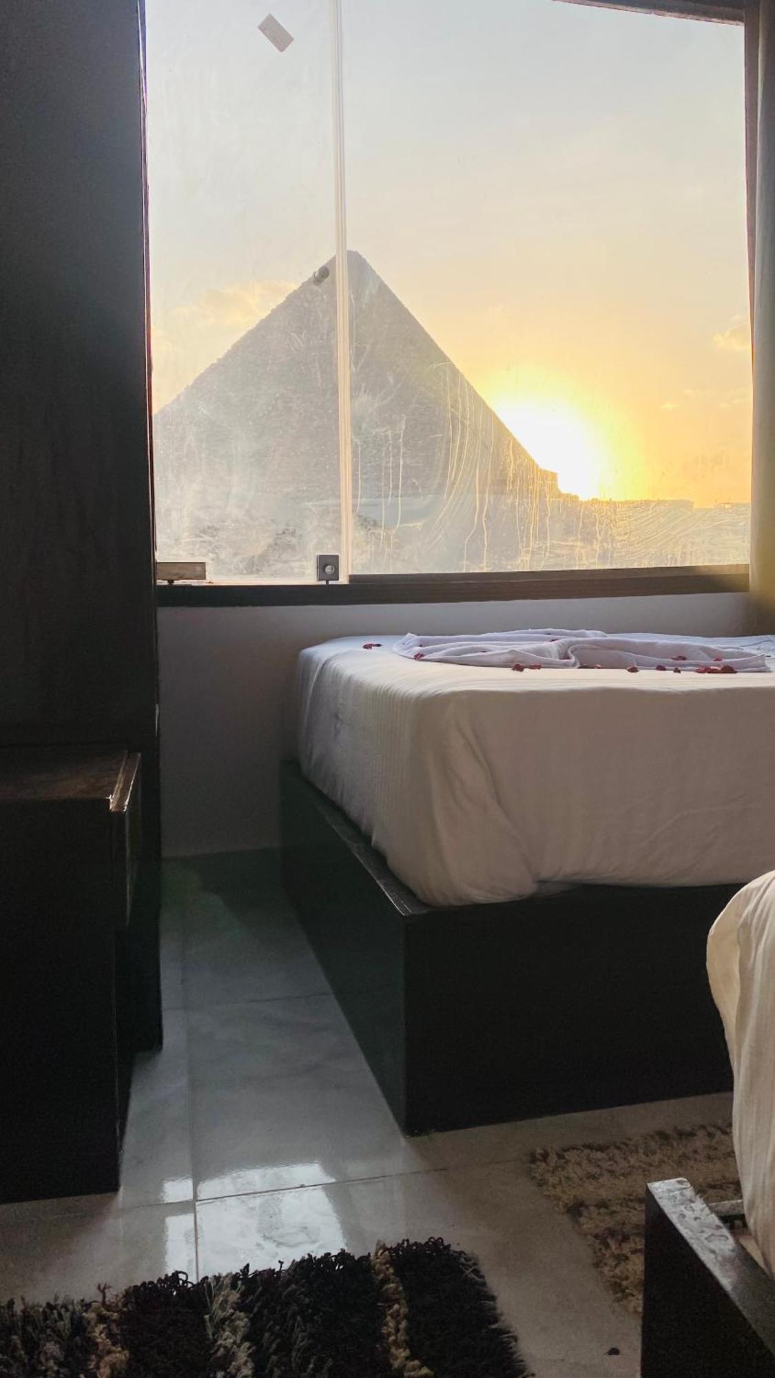 Alba Pyramids View Il Cairo Esterno foto
